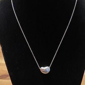 Tiffany Elsa Peretti Bean Necklace (AUTHENTIC)